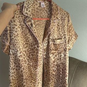 Brand new victoria secret nightsuit with shorts